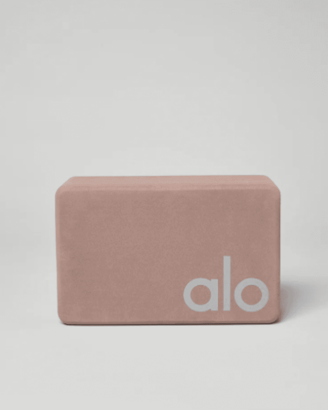 Alo Yoga Outfit & Accessories