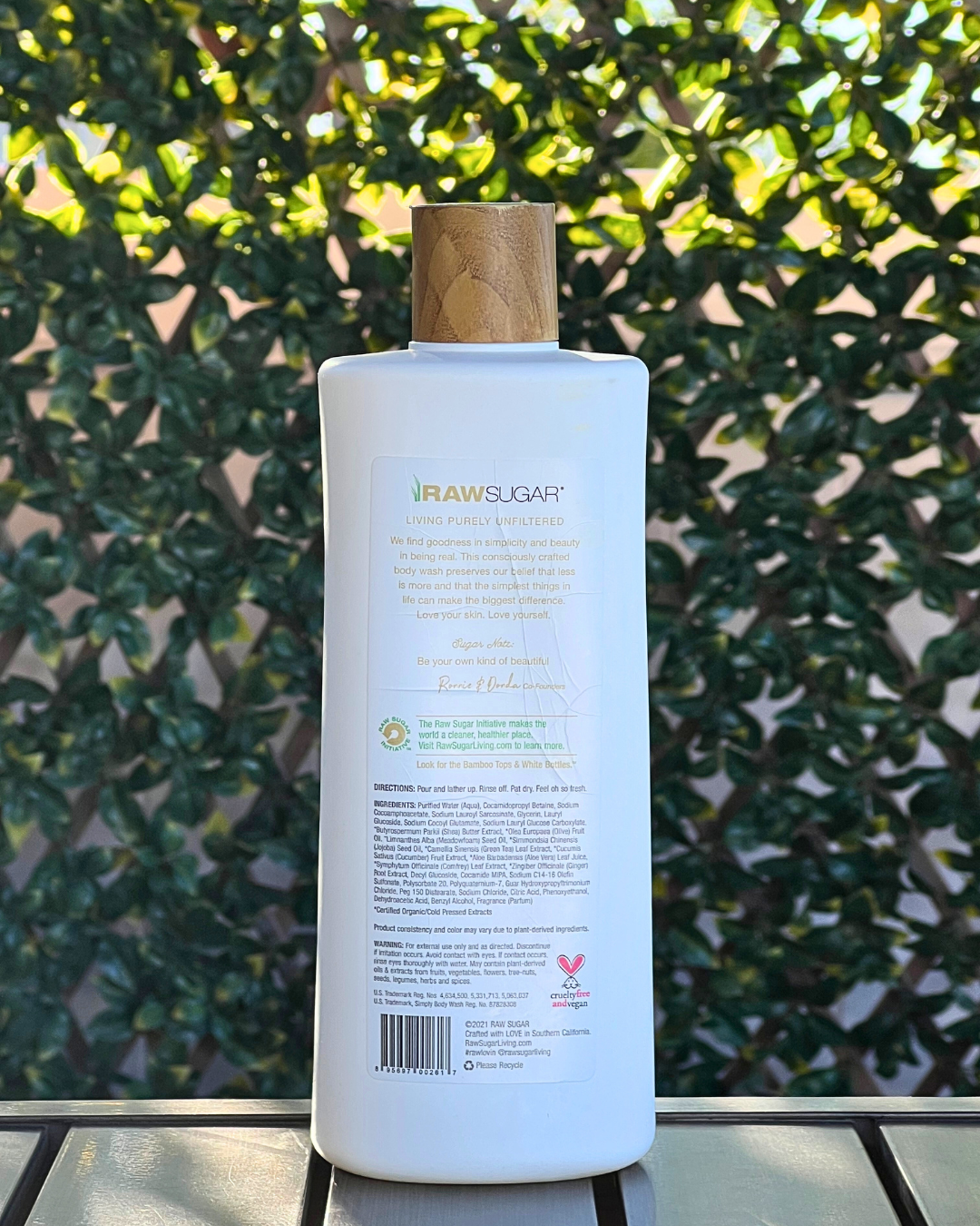 Raw Sugar Simply Body Wash Green Tea, Cucumber, Aloe Vera