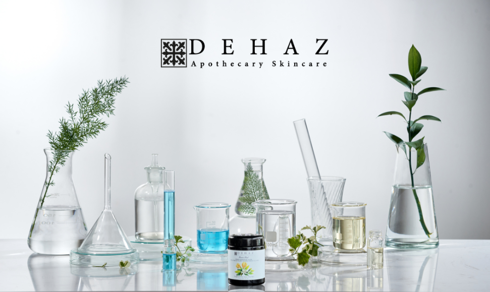 Dehaz Apothecary Skincare: Moors Mud Pore Purifying Mask +Tea Tree & Ylang Ylang Essential Oils