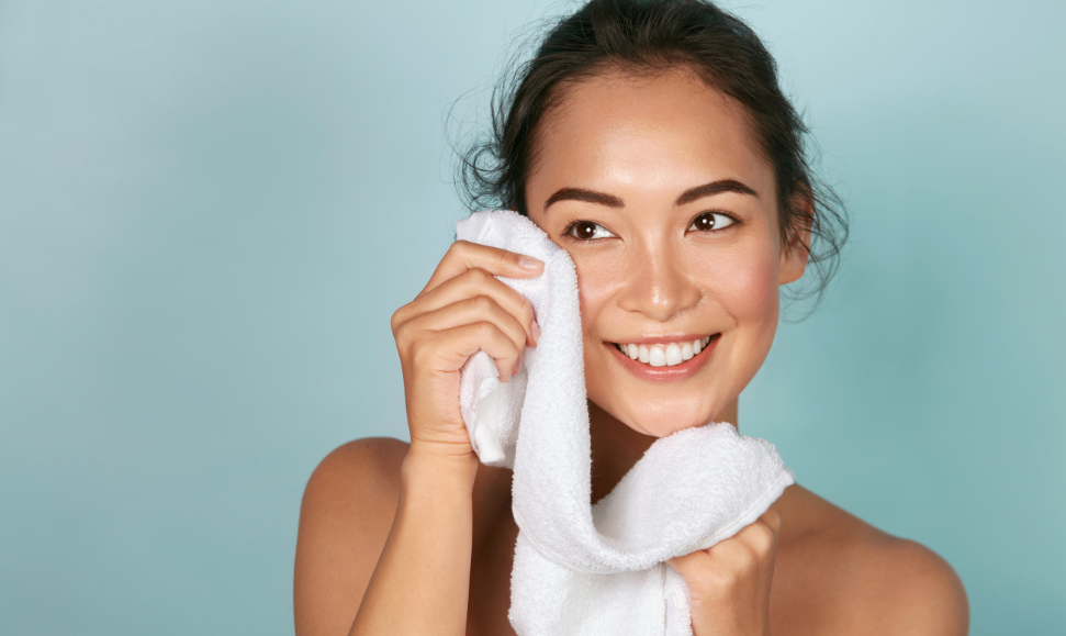 Epionce: Lytic Gel Cleanser