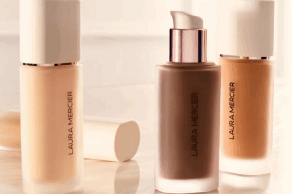 Laura Mercier: Foundation