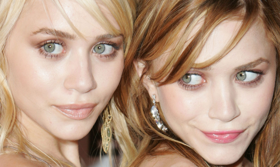 Mary Kate & Ashley Olson at the A New York Minute movie premier